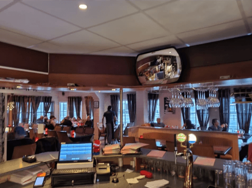 Restaurant og bar på Hotell Milano